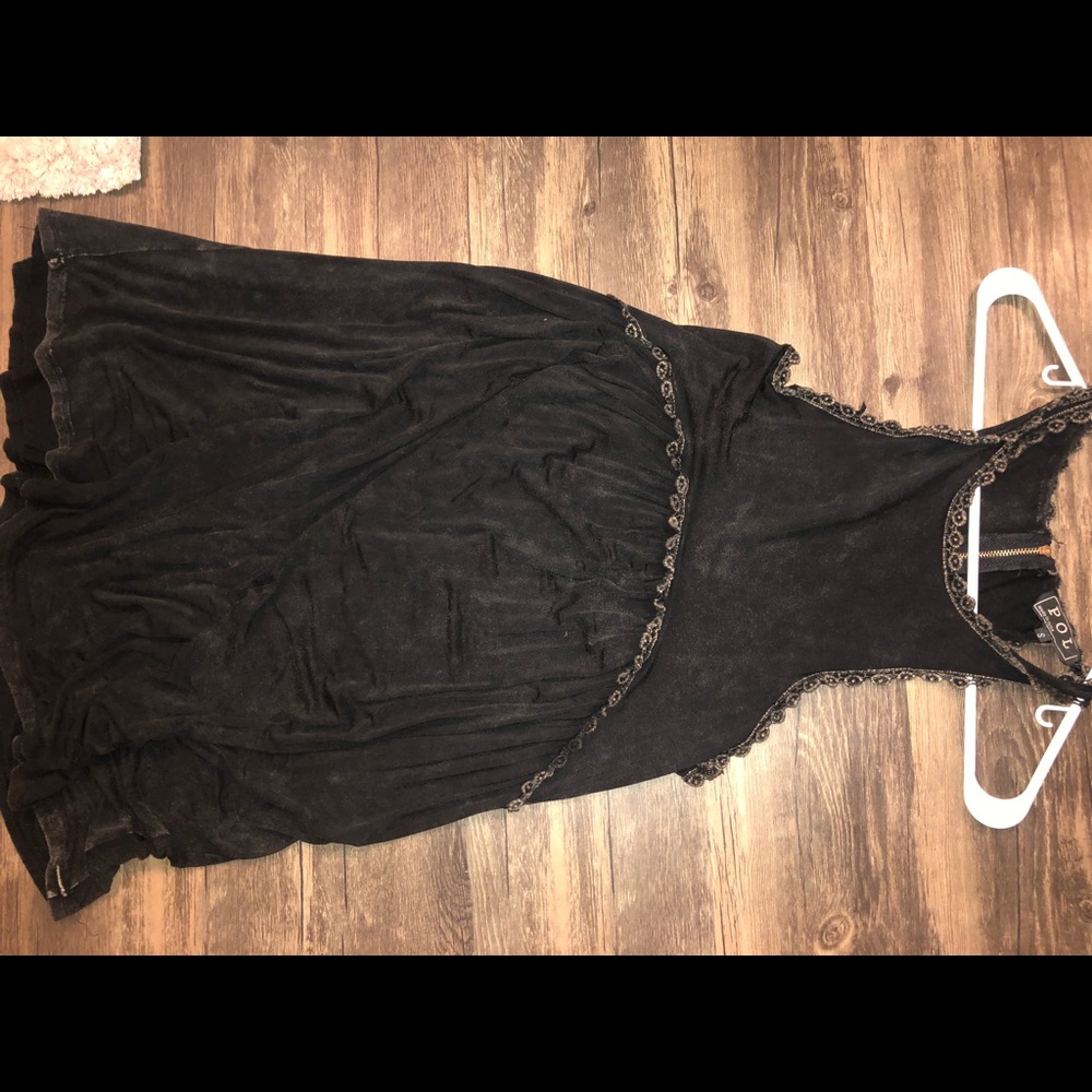 Black boutique flowy dress